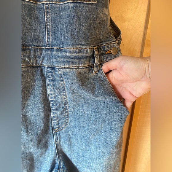 RVCA Foss Skinny Denim Overalls Size 27 - Picture 10 of 14